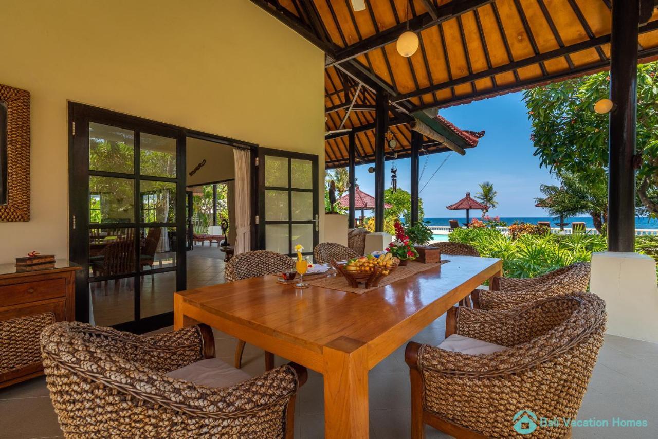 Villa Namaste - Beachfront At Lovina 10P, Pool, Bbq Banjar  Exterior photo
