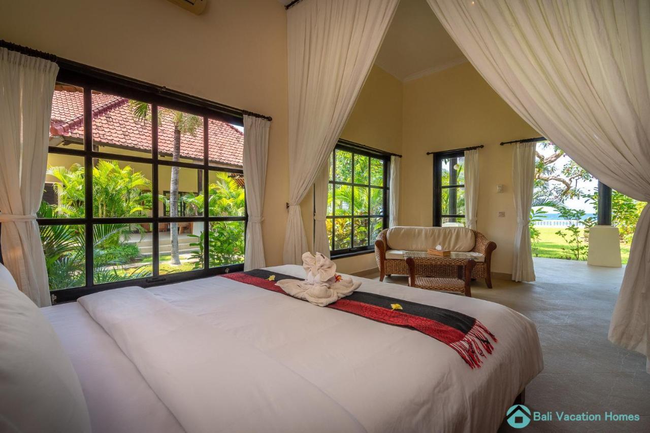 Villa Namaste - Beachfront At Lovina 10P, Pool, Bbq Banjar  Exterior photo