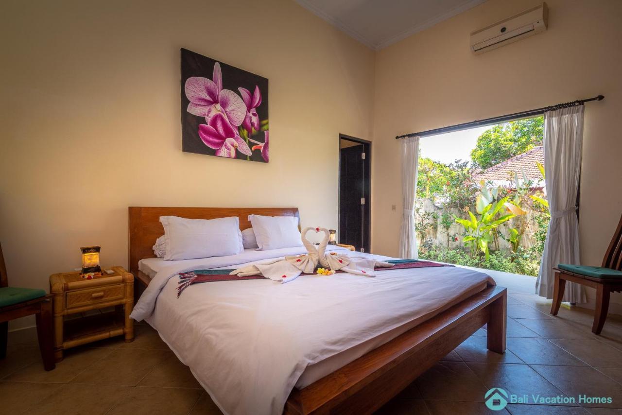 Villa Namaste - Beachfront At Lovina 10P, Pool, Bbq Banjar  Exterior photo